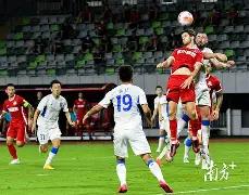 向佐分享幸,福瞬间,庆祝向太及,开云体育,开云体育官网,开云体育app,开云体育平台,KAIYUN,SPORTS,kaiyun登录入口