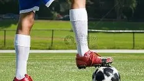 指尖战场：足球狂欢，激情操控的巅峰体验